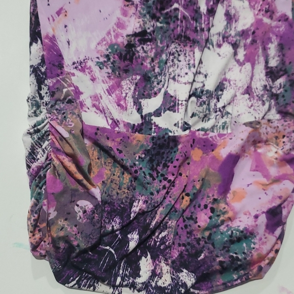 Halter top. - Picture 3 of 5